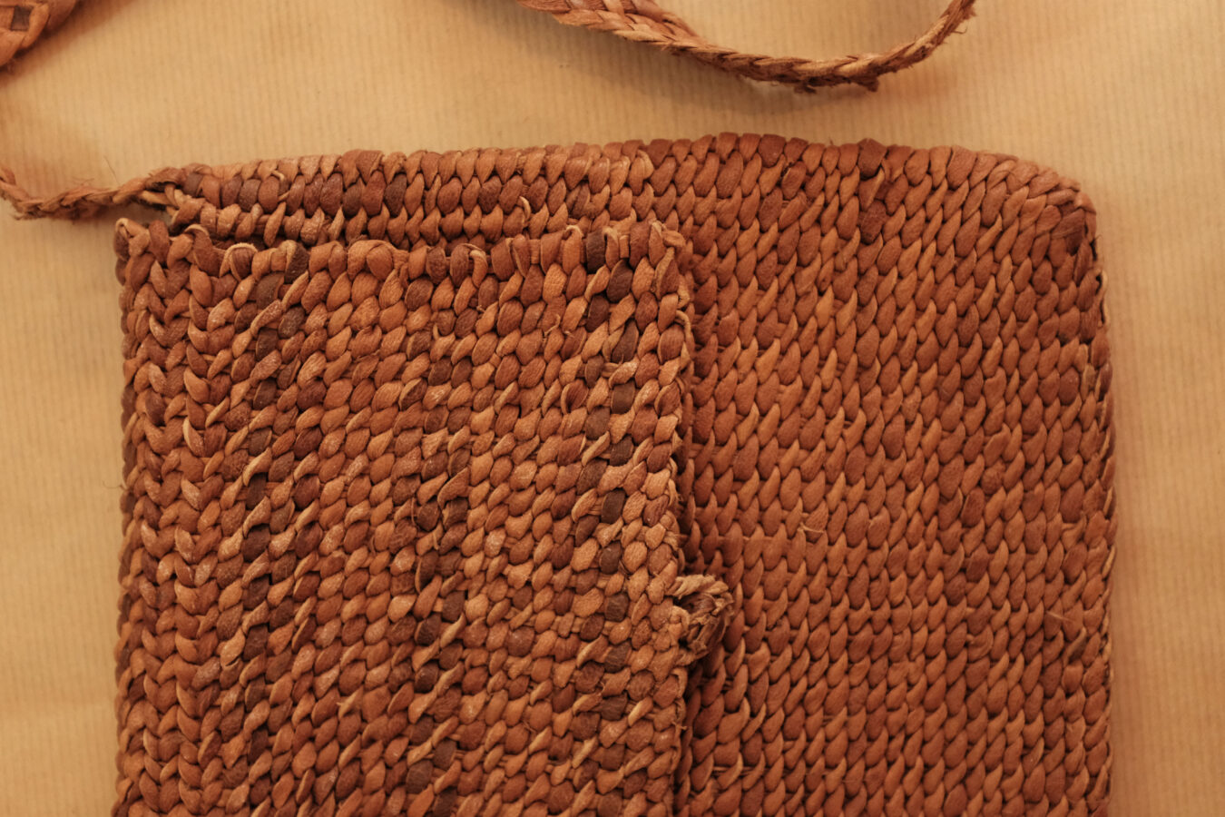 Shalateen leather bag - Image 3