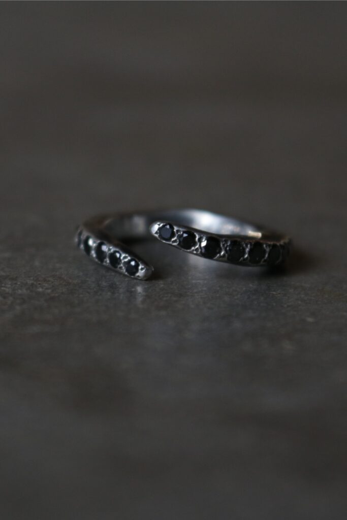 Bimbi diamond pavé ring