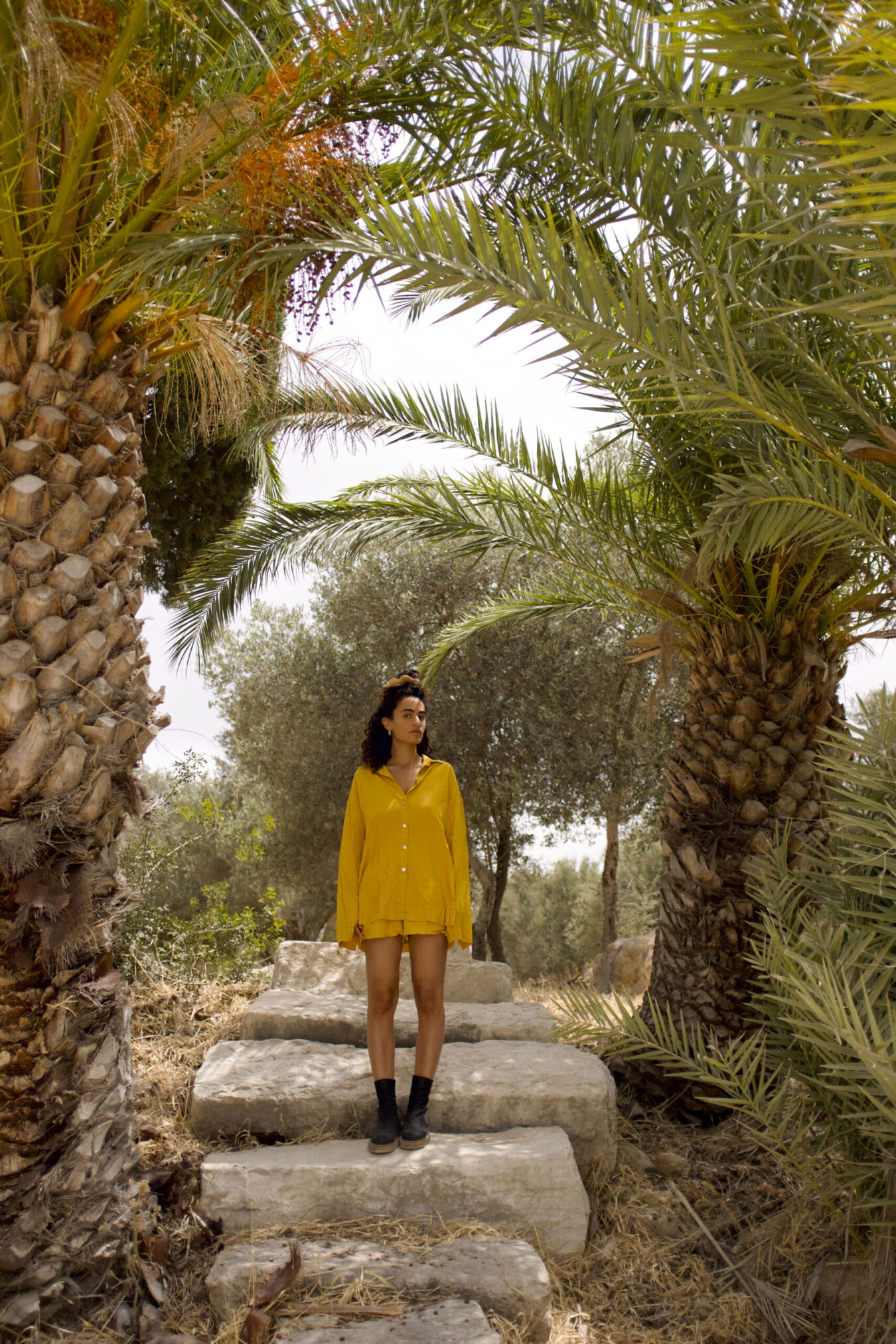 Cropped Buttoned Shirt In Mustard - Image 2