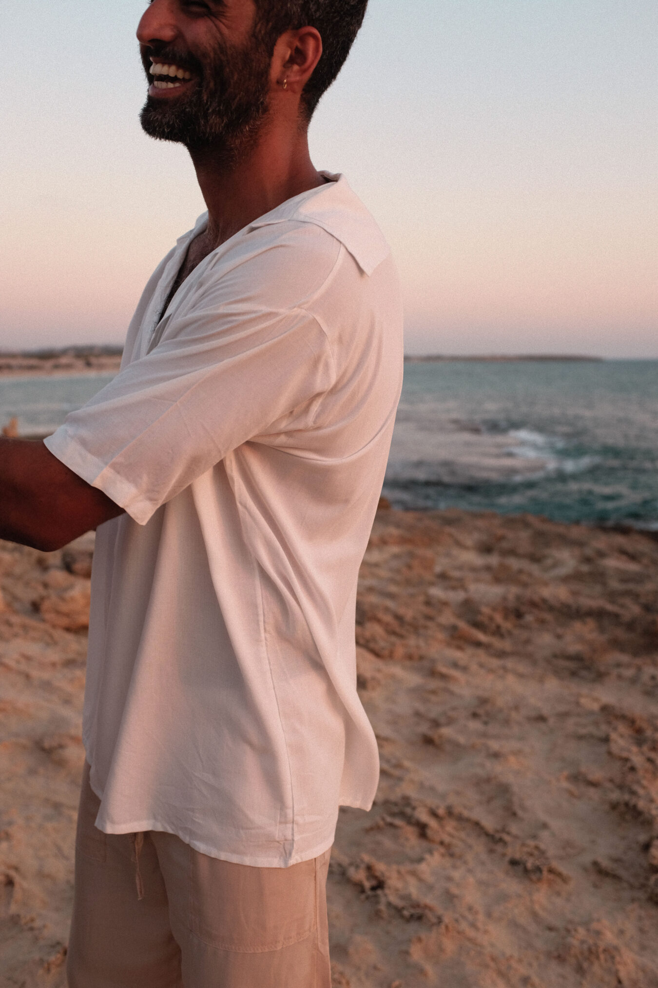 Unisex Buttoned Tee In White - Image 5