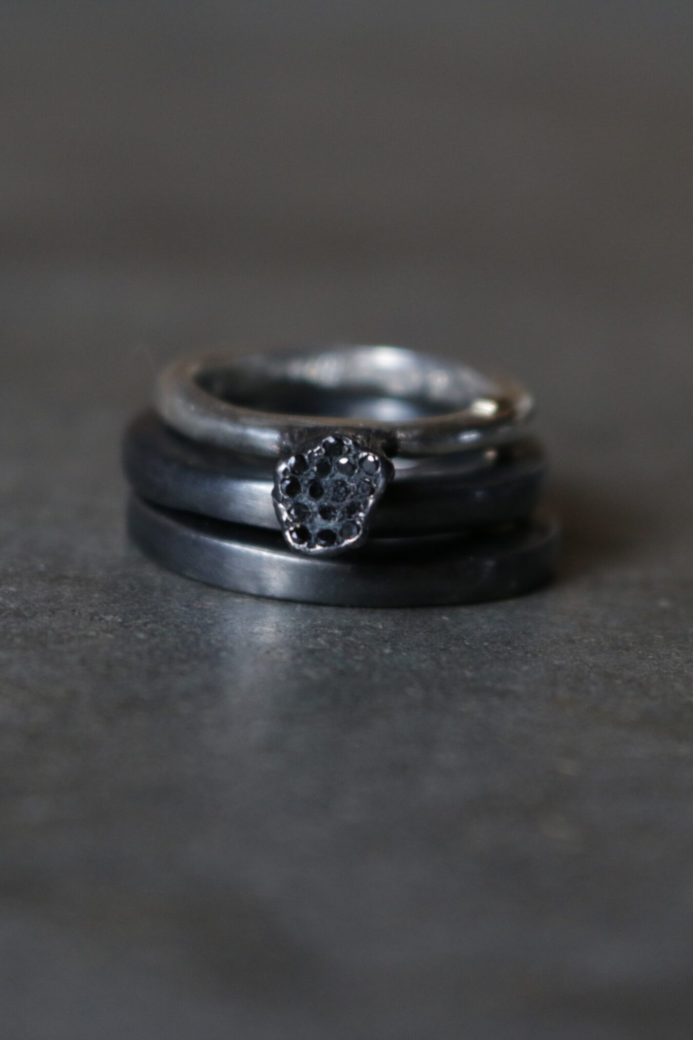 Poster ring