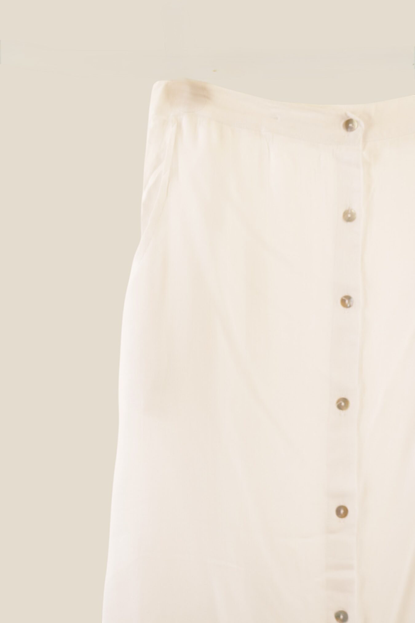 Buttoned Skirt In White - Image 4