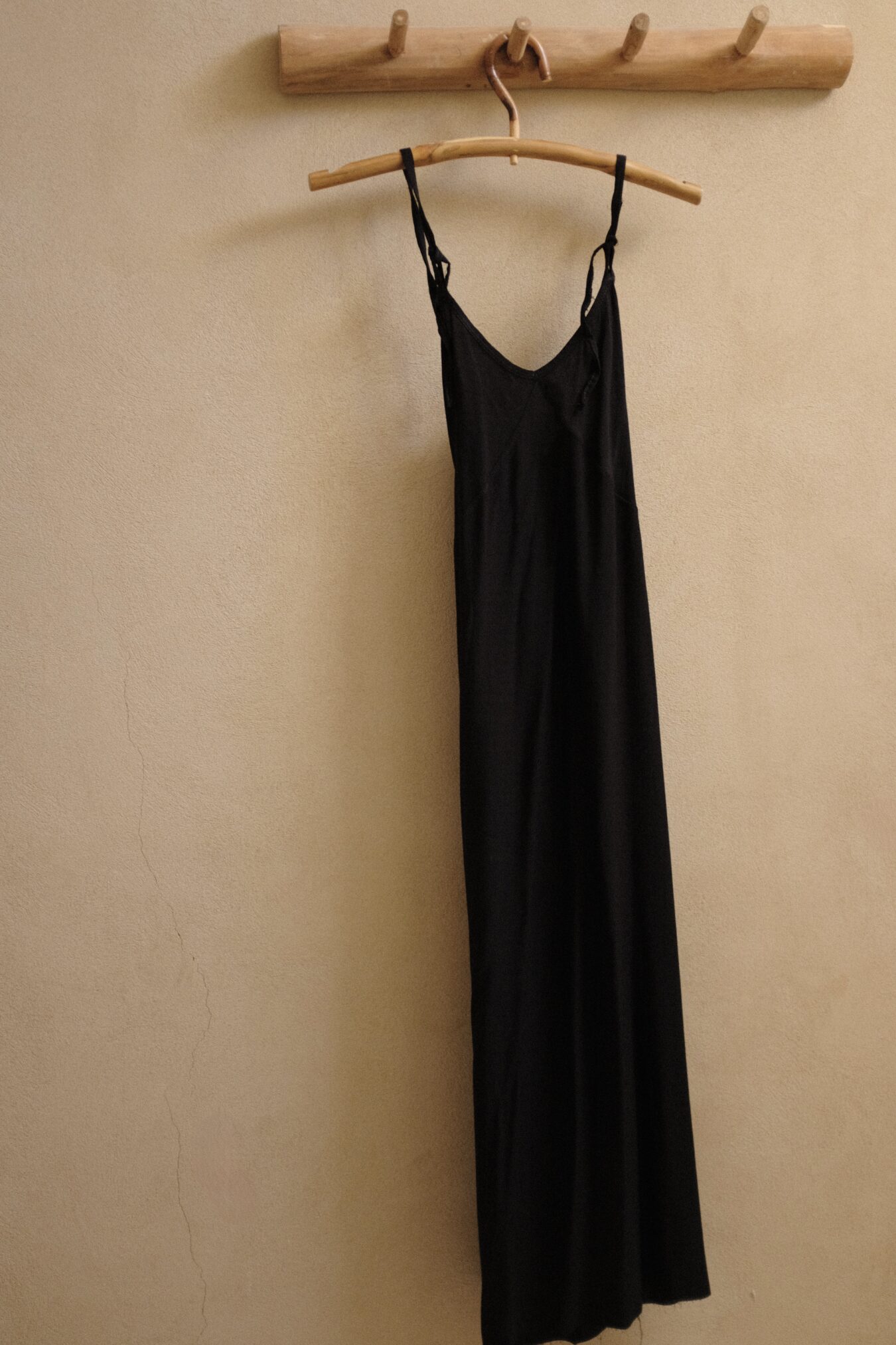 Crossback Dress In Black - Image 5